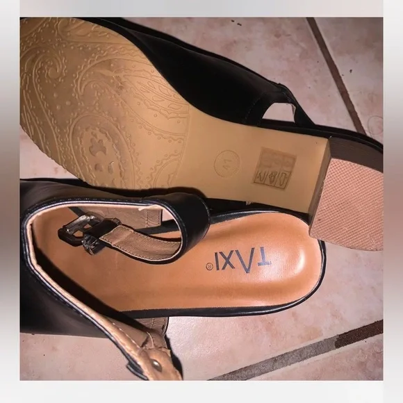 SOLD Taxi black high heel shoes 31 / 10 - Picture 5 of 7